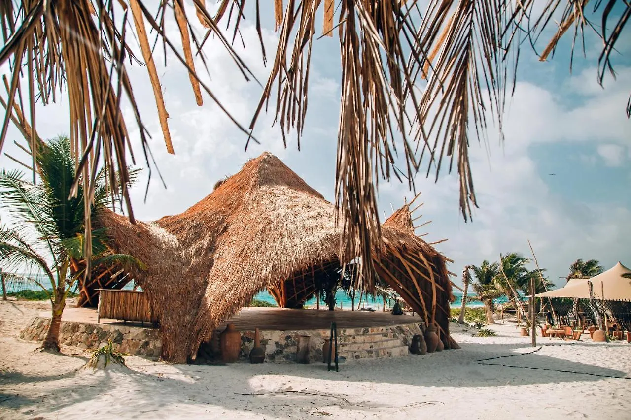 *** Campo de lujo Hotel Glamp Ikal Tulum México